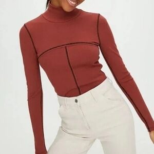 Aritzia Wilfred Free Women's Size Large Orange Cider Ribbed Moon Turtleneck Top